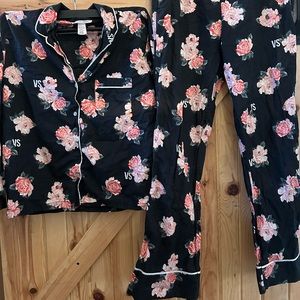 Victoria Secret Pajama Set